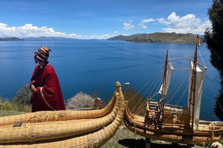 La Paz Nature Day Trip: Valle de las Ánimas & Lake Titicaca