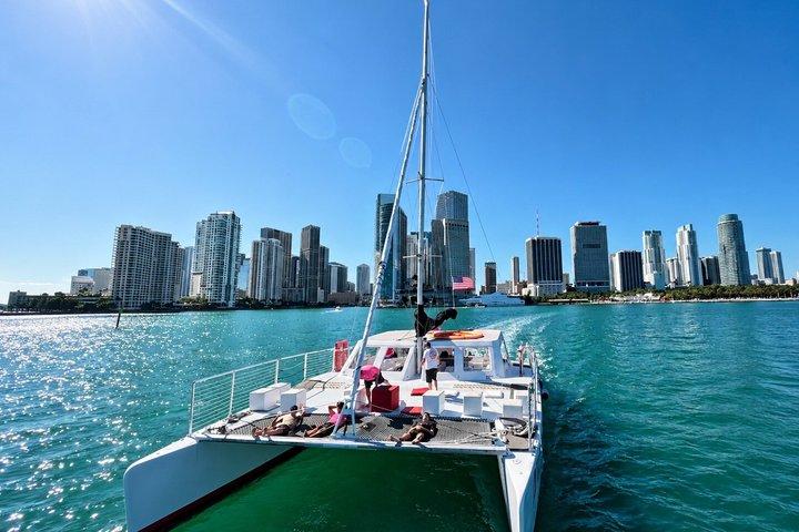 Sunset Catamaran Cruise in Miami with Open Bar, Bites & Live DJ