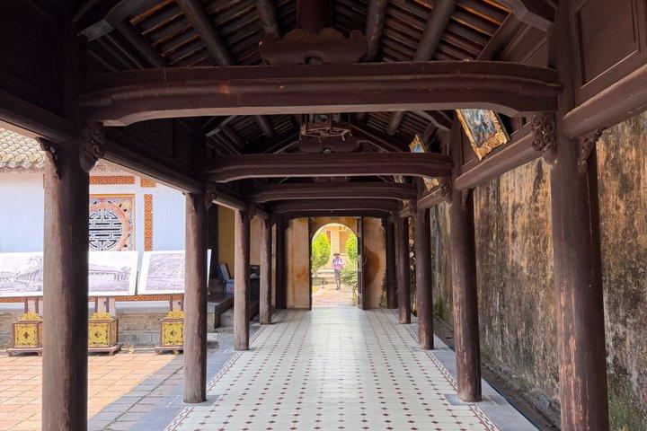 Hue Imperial City and Royal Tombs Scenic Tour With Hai Van Pass