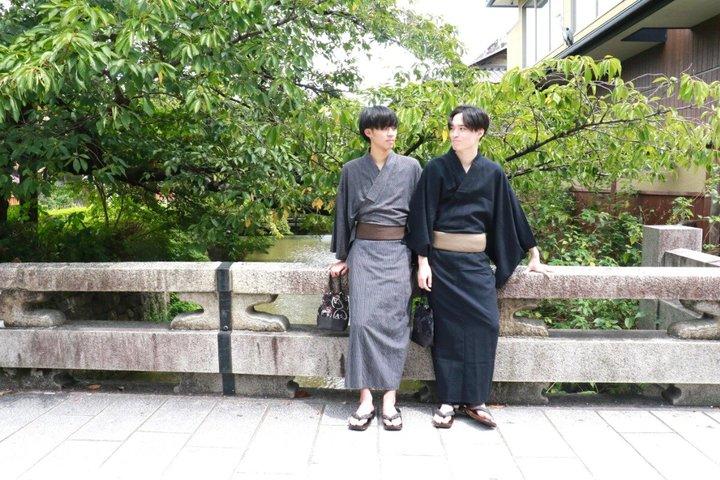 Osaka: Family-Friendly Kimono & Yukata Experience at WARGO