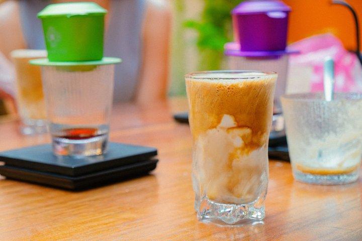 Ho Chi Minh Mausoleum Priority Entry and Vietnamese Coffee Class