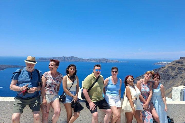 Santorini's Best Spots: Oia village, Firostefani and Imerovigli.