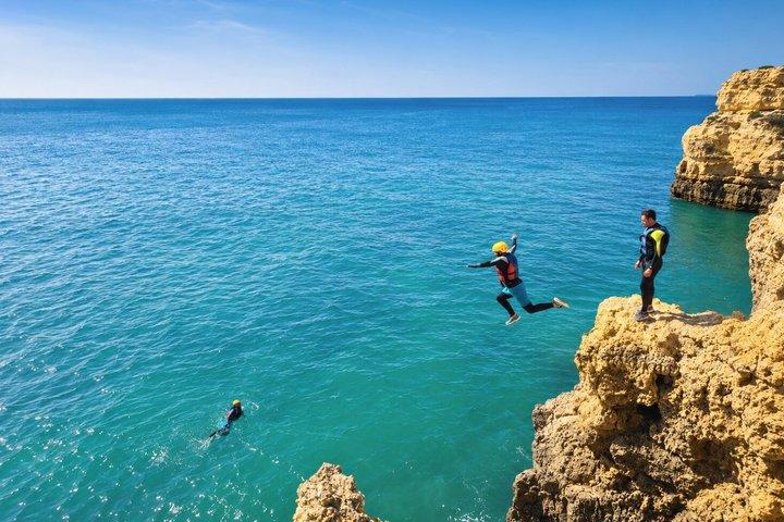 CLIFF JUMPING tour - Coasteering in Albufeira