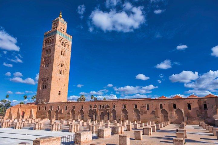 Marrakech : Medressa Ben Youssef with secret garden & the souks