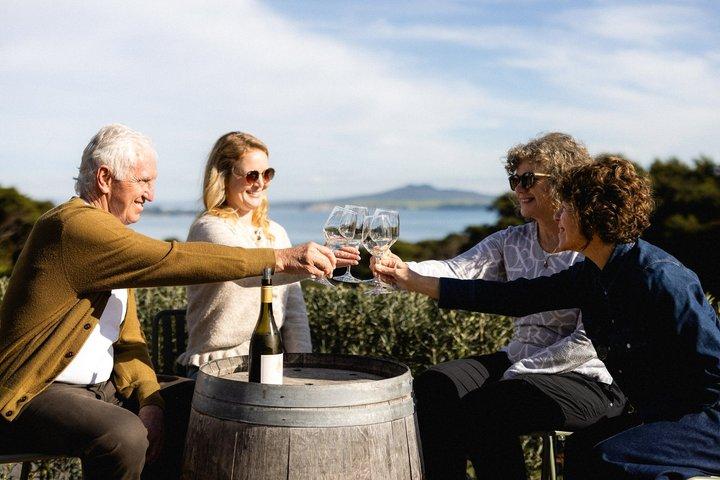The Essence of Waiheke Wine Tour