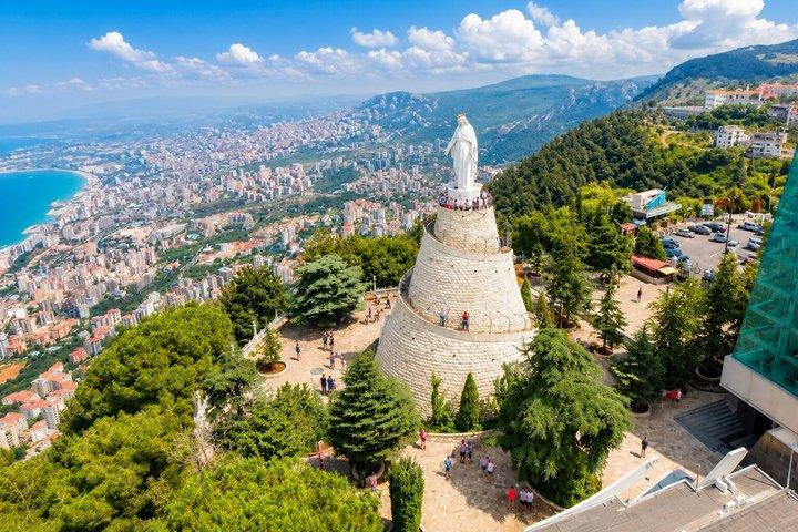 Jeita Grotto, Harisa & Byblos: Small Group Tour with Hotel pickup