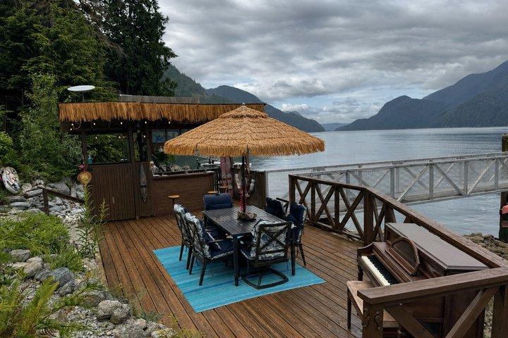 Pacific Fjord Escape Boat and Beach Tour Indian Arm Vancouver