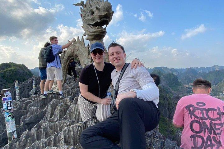 Private Tour Hanoi to Ninh Binh: Mua Caves, Tam Coc & Hoa Lu
