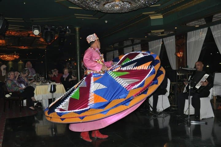 Cairo Nile Dinner Cruise With Tannoura And Belly Dancer Show