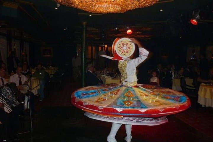 Cairo Nile Dinner Cruise With Tannoura And Belly Dancer Show