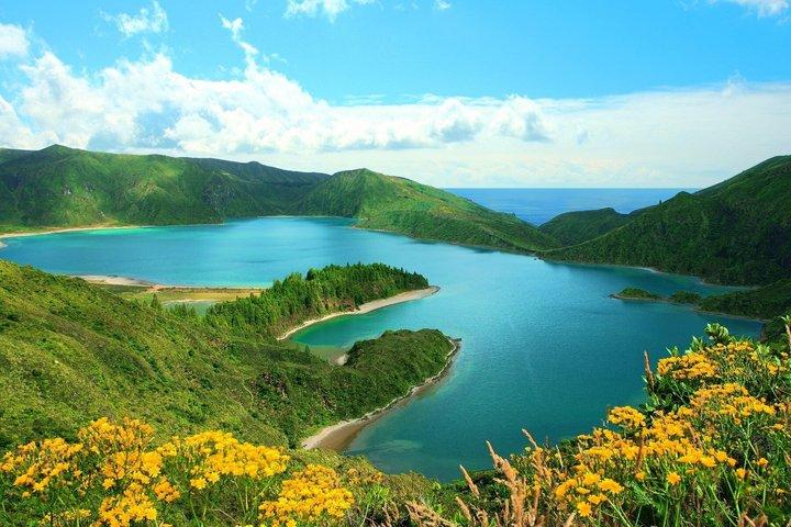 The Best of Sao Miguel: Sete Cidades and Lagoa do Fogo