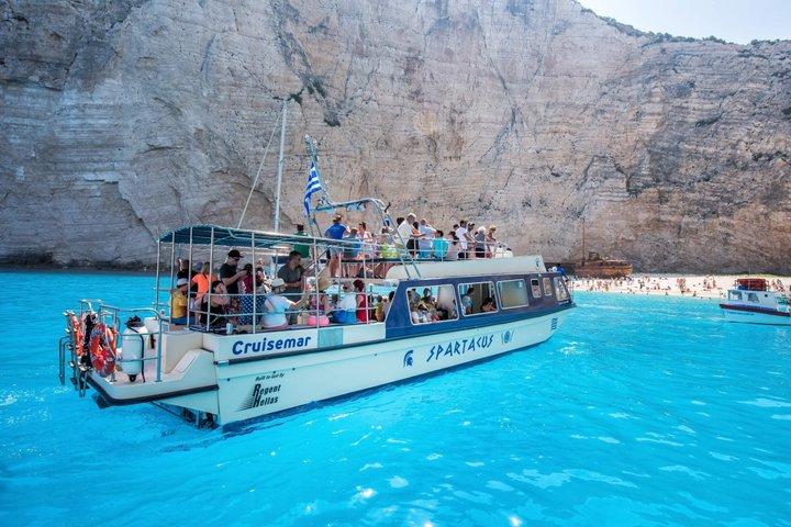 Zakynthos Shipwreck Beach and Blue Caves Boat Tour