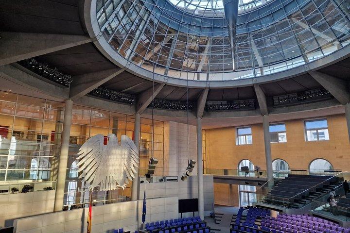 Tour of the Government Quarter with Reichstag Chamber and Dome