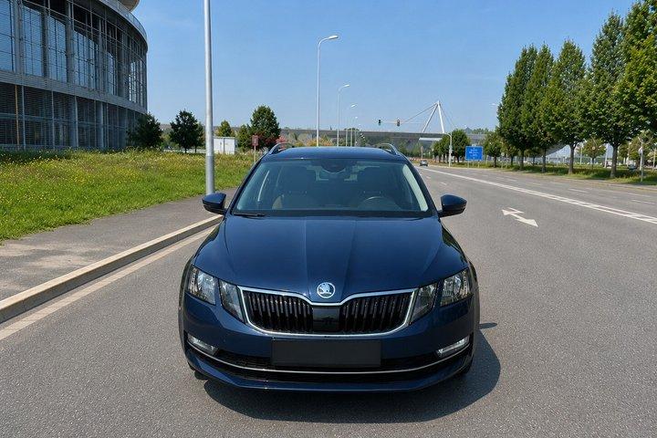 Berlin: Private Transfer Between Airport, Train & City