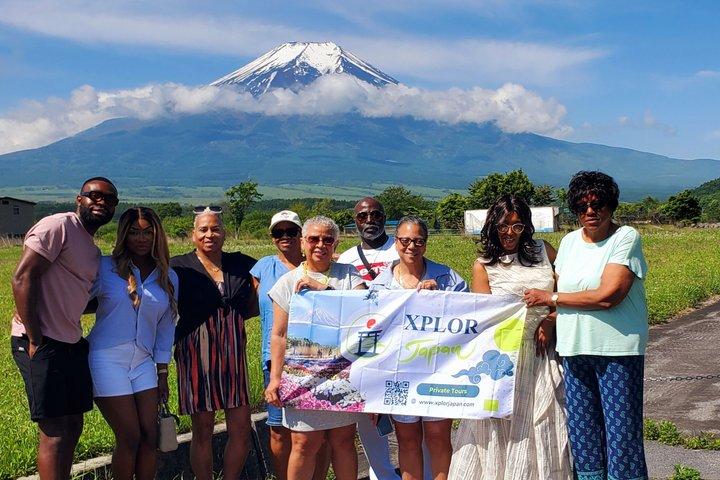 Mt. Fuji & Hakone Customizable Tour for 9 people