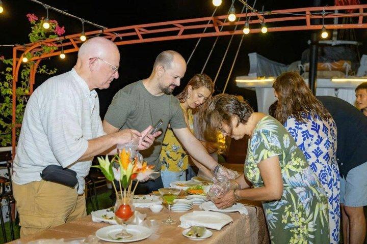 Hanoi: 3-Day Explore Ninh Binh & Bai Tu Long Bay Overnight Cruise