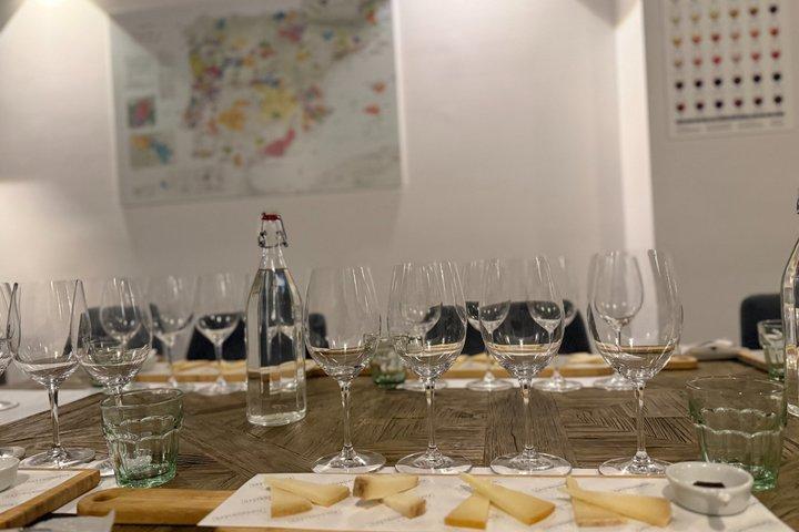 Rioja & Txakoli Wine Tasting in Bilbao with a Local Sommelier