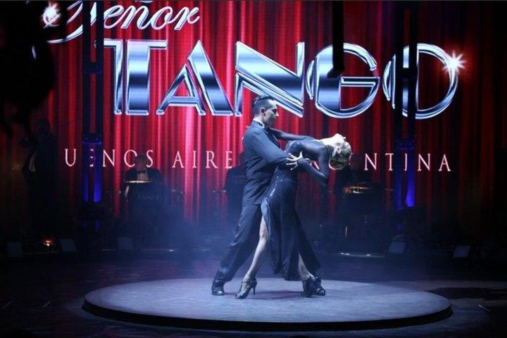 Tango Show with Señor Tango Dinner in Buenos Aires