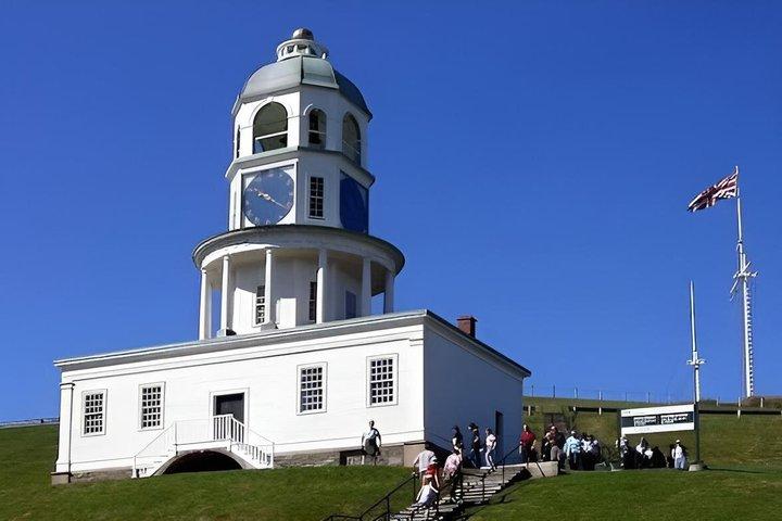 Classic Peggy's Cove Tours: Peggy's Cove, Citadel & Public Garden