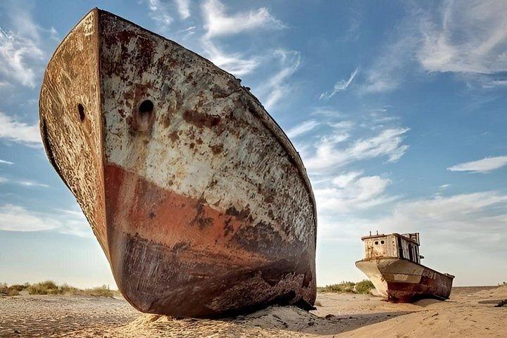Daytrip from Khiva to the Muynak Ship Cemetery and Nukus Museum