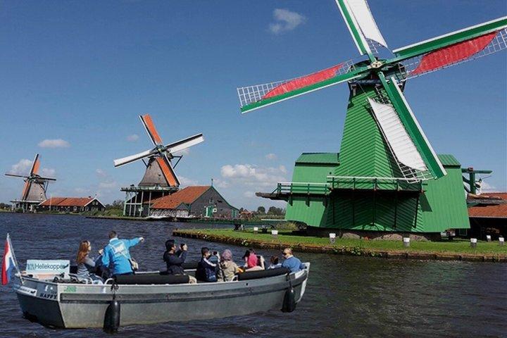 Amsterdam: Best Private Tour Windmills, Castle and Volendam