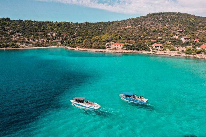 From Split: Small-Group Blue Lagoon and 3 Islands Speedboat Tour