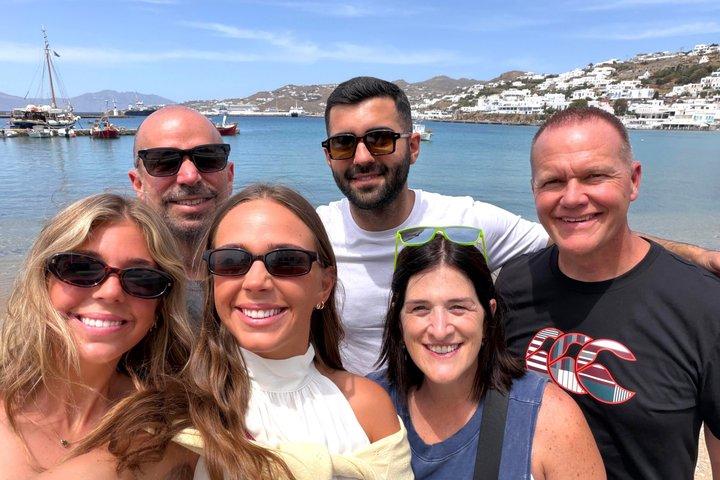 Private Mykonos Sightseeing Experience with a Local