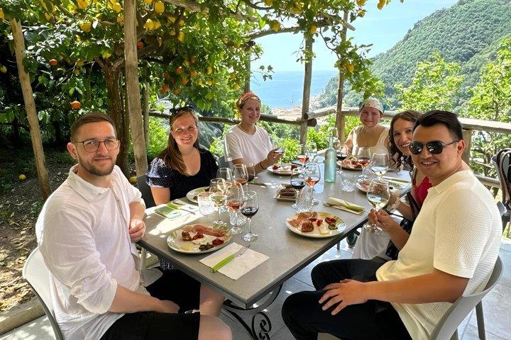 Authentic Amalfi Lemon Tour & Tasting in the Historical Garden