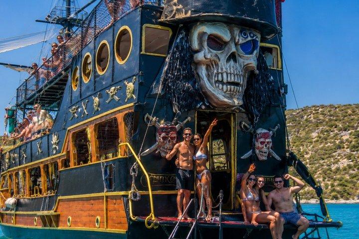Bodrum Pirate Boat Trip (Including Lunch and Swimming Breaks)