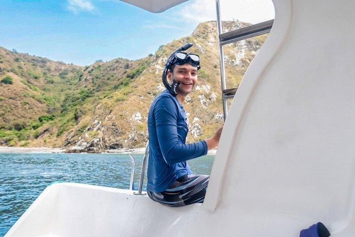 Full Day Isla Salango Snorkeling and Seabird Tour from Guayaquil