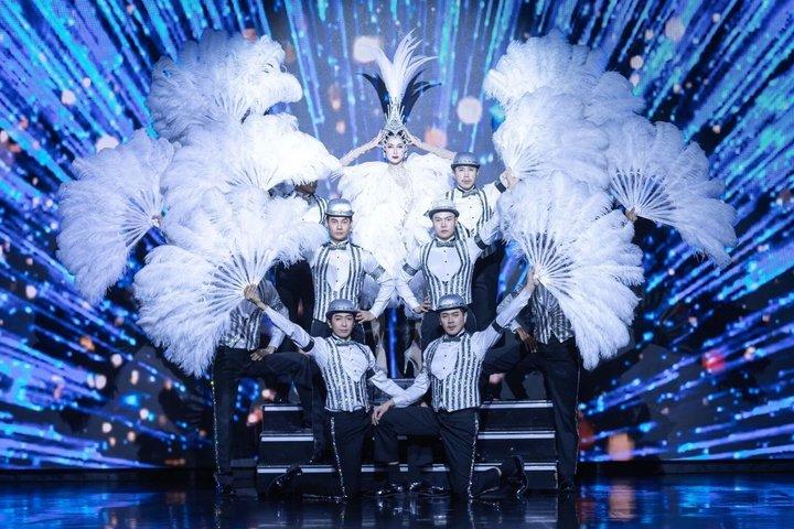 Bangkok: Calypso Cabaret & Sunset Dinner Cruise optional Transfer