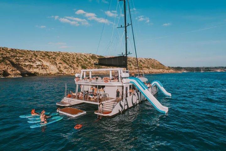 Luxury catamaran excursion with BBQ, snorkeling and VIP area option