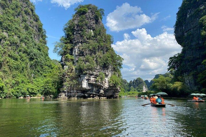 Mua Cave – Trang An – Hoa Lu With Small Group Of 9
