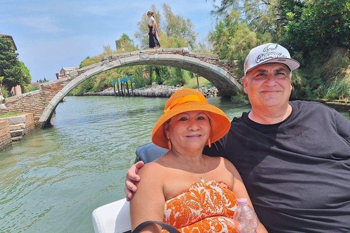 Private boat tour of the Venetian lagoon Murano Burano Torcello