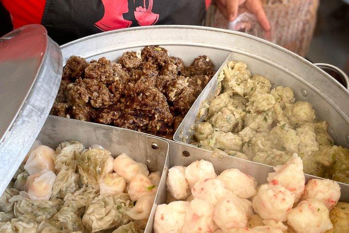 Discover Authentic Mauritian Street Food in Port Louis