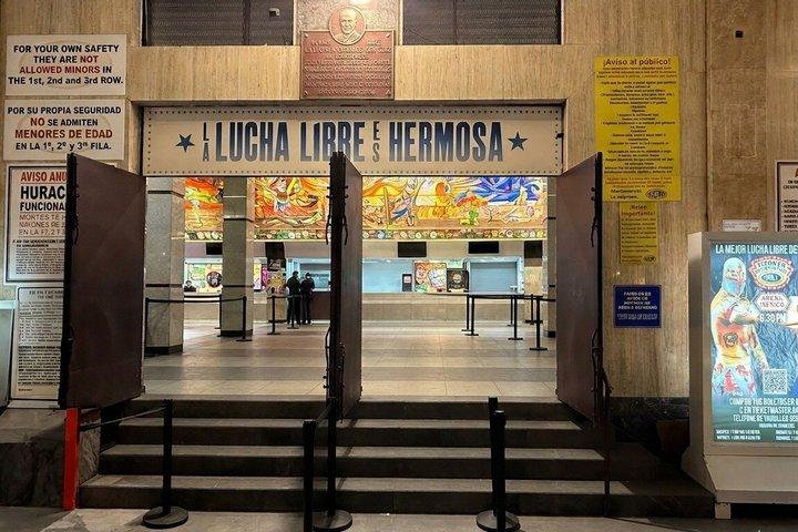 Exclusive Tour: Drinks and Wrestling The Best Mexican Night