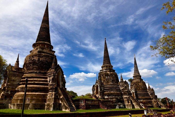 Definitive tour of 4 ancient capitals Ayutthaya ruins in Japanese