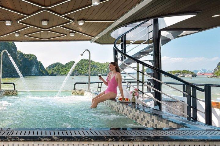 Ha Long Signature Discovery Cruise Full Day from Hanoi