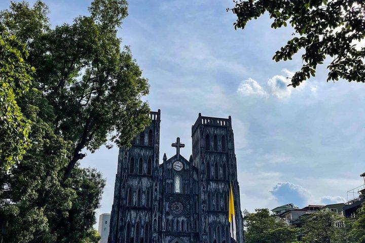 Hanoi City+Train Street Walking Tour & 5-Star Ha Long Bay Cruise