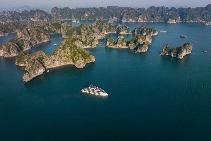 Tulip Elite Luxury Cruise 2D1N Halong Bay – Lan Ha Bay from Hanoi