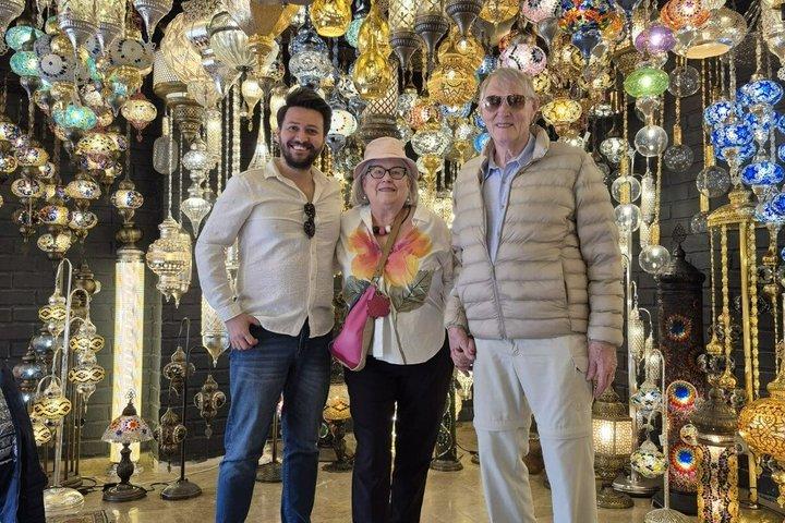 Private Grand Bazaar Shopping Tour with Local Friend