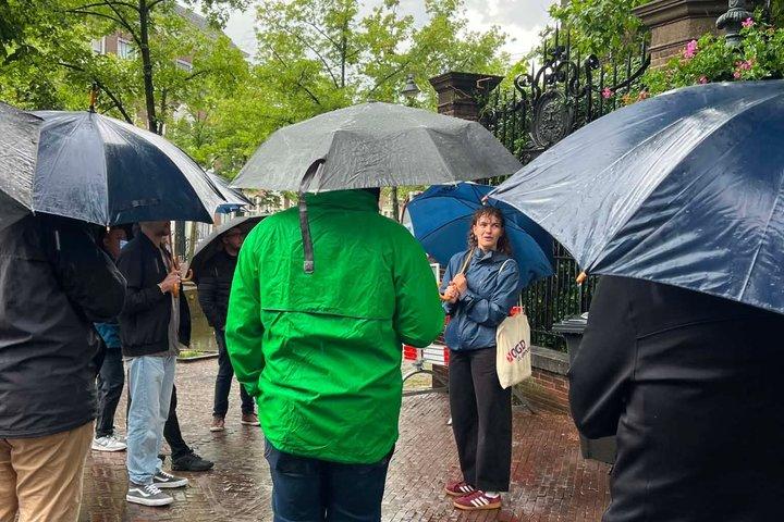 Delft: English Walking Tour of the Old City Center