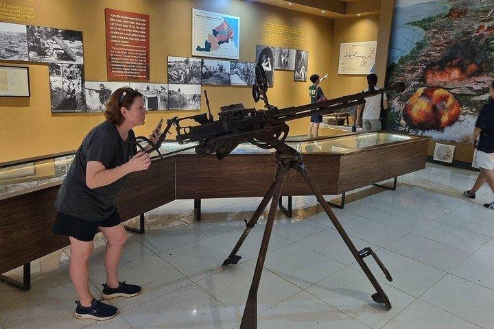 Hue: DMZ Historical Tour: Khe Sanh Combat Base & Vinh Moc Tunnels