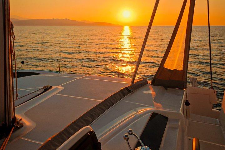 Catamaran Sailing to Dia with Lunch in Heraklion, Crete(EST 2024)