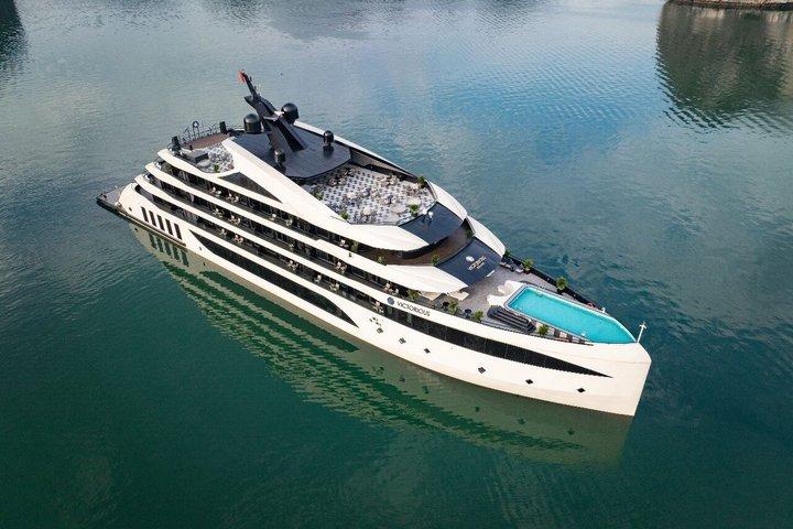 Hanoi: Halong Bay 6-Star Victorious Luxury 2D1N Cruise + Bathtub