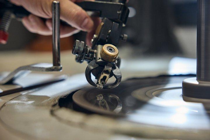 Amsterdam: Royal Experience at Oldest Diamond Factory