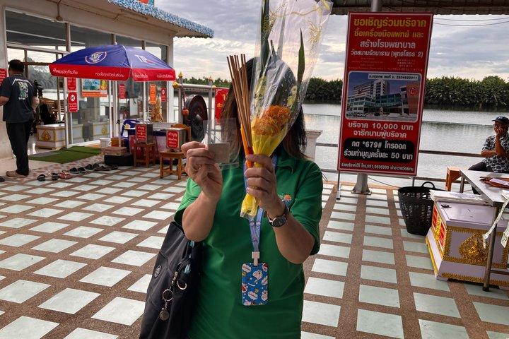 Bangkok: Pink Ganesha & Wat Paknam Half-Day Japanese Tour