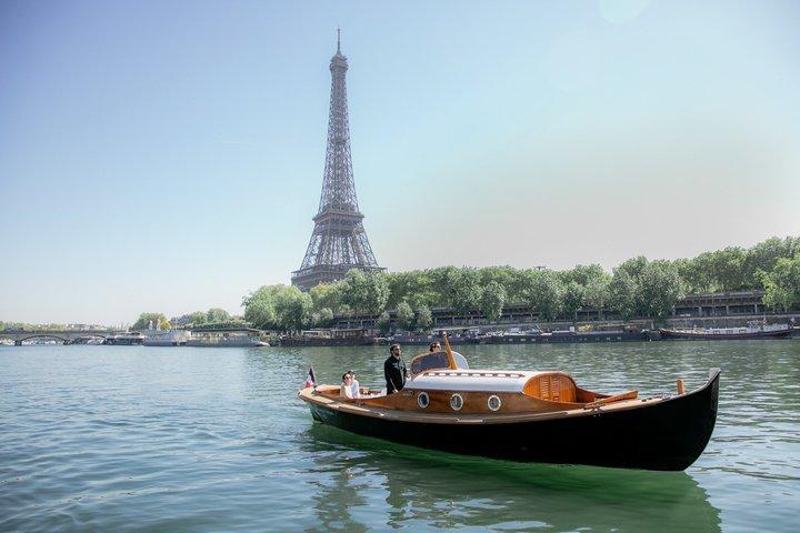 Private Seine River Cruise Paris Luxury Boat Highlights Tour