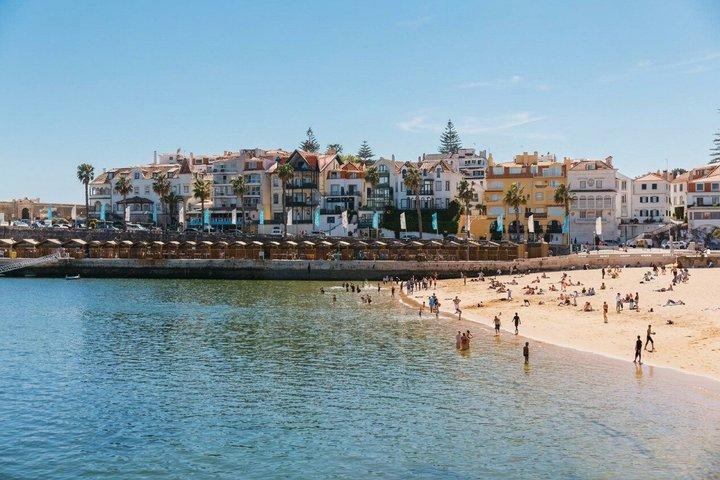 Small-Group Sintra, Pena, Regaleira & Cascais with Tickets