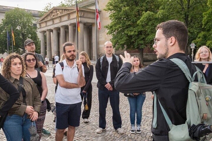 Berlin Royal Boulevard Unter den Linden Walking Tour